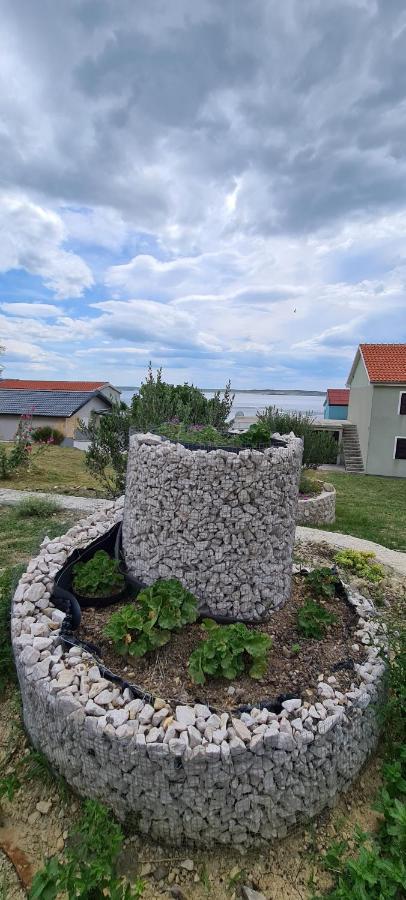 Apartmani Cesar Ртина Экстерьер фото