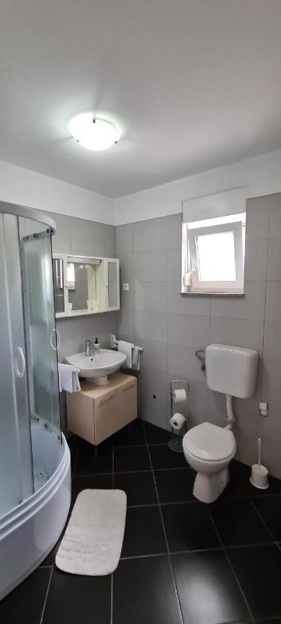 Apartmani Cesar Ртина Экстерьер фото