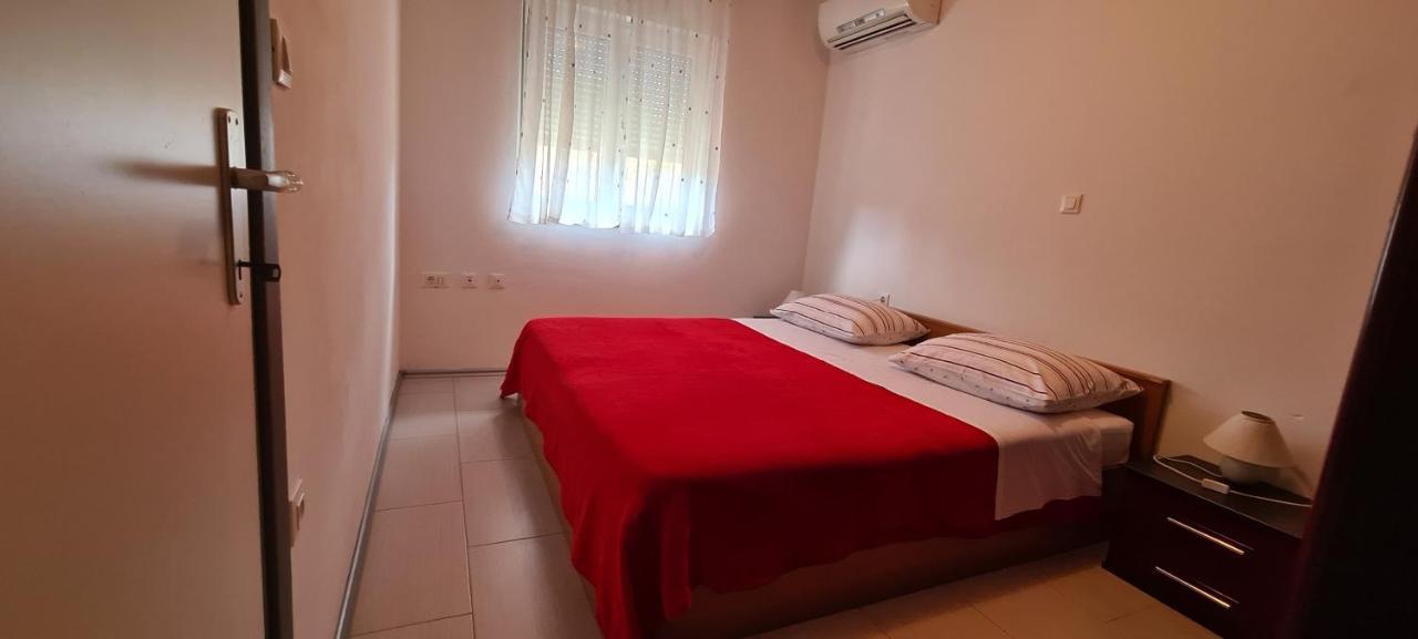 Apartmani Cesar Ртина Экстерьер фото