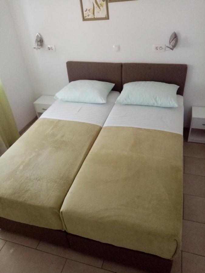 Apartmani Cesar Ртина Экстерьер фото