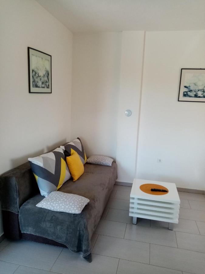 Apartmani Cesar Ртина Экстерьер фото