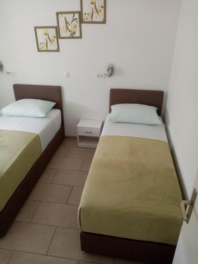 Apartmani Cesar Ртина Экстерьер фото