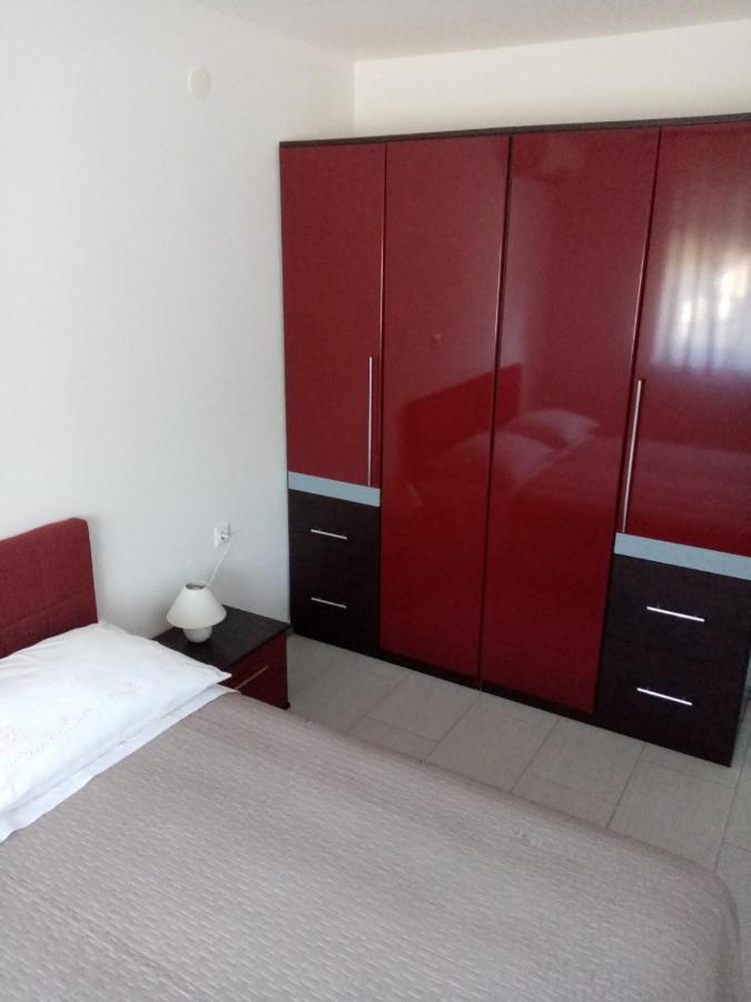 Apartmani Cesar Ртина Экстерьер фото